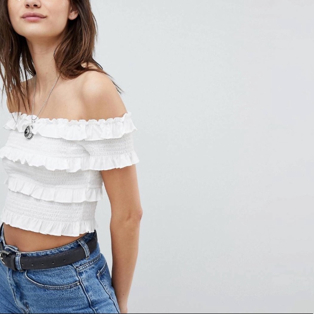 Ruffle crop top